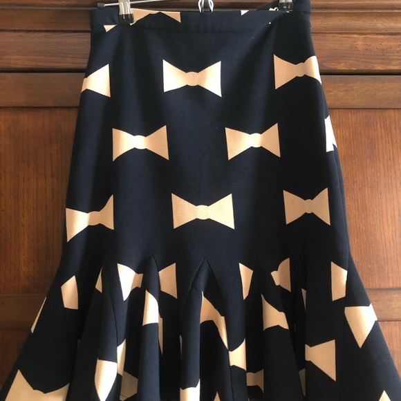 Eva Franco - Anthropologie Bow tie trumpet skirt - Picture 2 of 4